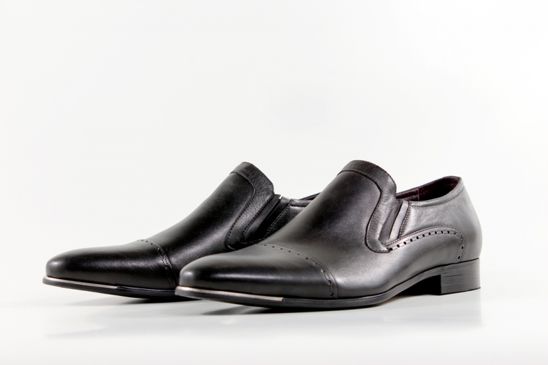 Slippers (Сліпери) М чорний шкіра 1471-08-B152 black Cosottinni 42(р)