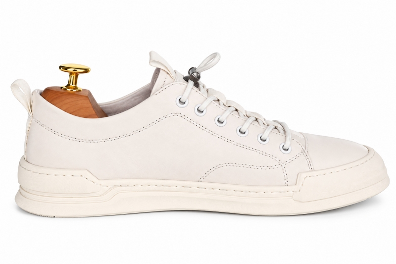 SPORTS SHOES ( КРОСІВКИ)  М білий шкіра FD8967N-J23 White Cosottinni