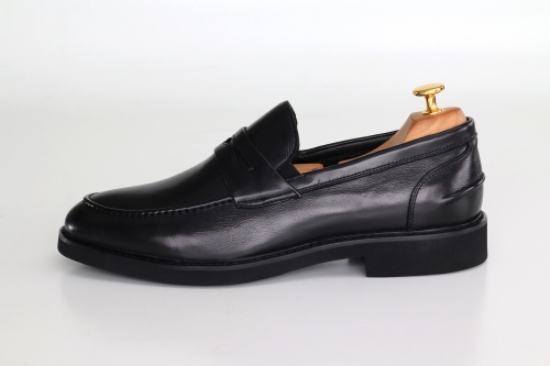 Loafers (Лофери) М чорний шкіра D993N-89-1 Black Cosottinni
