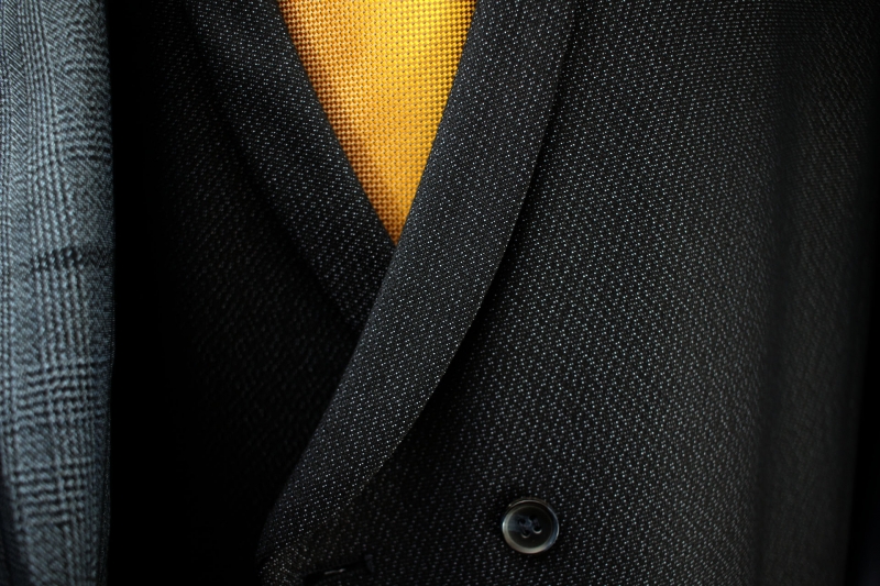 Чоловічий одяг Класичні костюми SLIM FIT трійка М сірий 76% WOOL, 20% POLYAMID, 4% LUCRA 8434 GONZALES Чоловічий одяг р46 рост6(р)