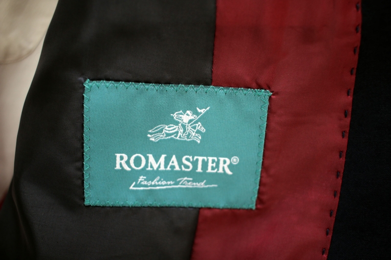 Чоловічий одяг Класичні костюми CLASSIC М т.синій 80% WOOL, 20% VISCOSE 655 ROMASTER