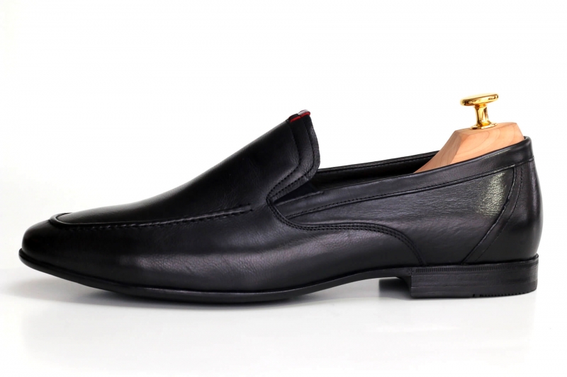 Slippers (Сліпери) М чорний шкіра D778N-139-1 BLACK Cosottinni 39(р)