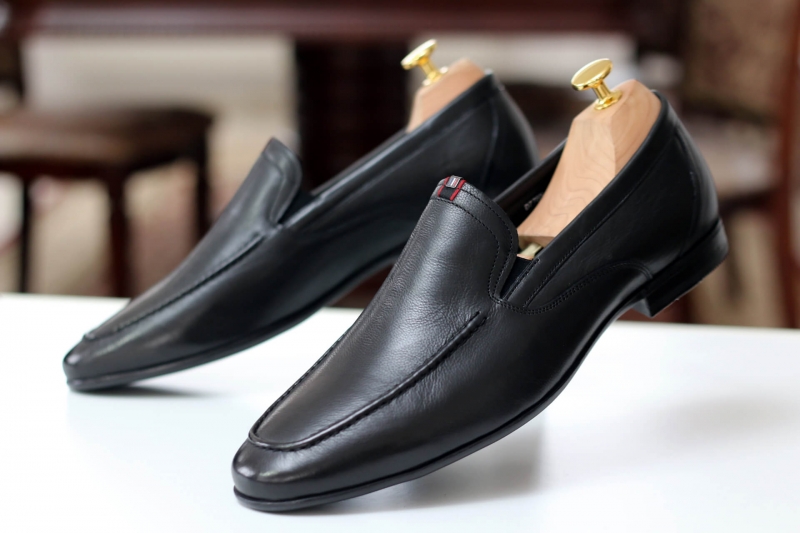 Slippers (Сліпери) М чорний шкіра D778N-139-1 BLACK Cosottinni 39(р)