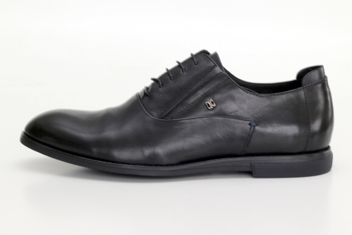 Oxfords (Оксфорди) М чорний шкіра 1623AN-0806 black Cosottinni 39(р)